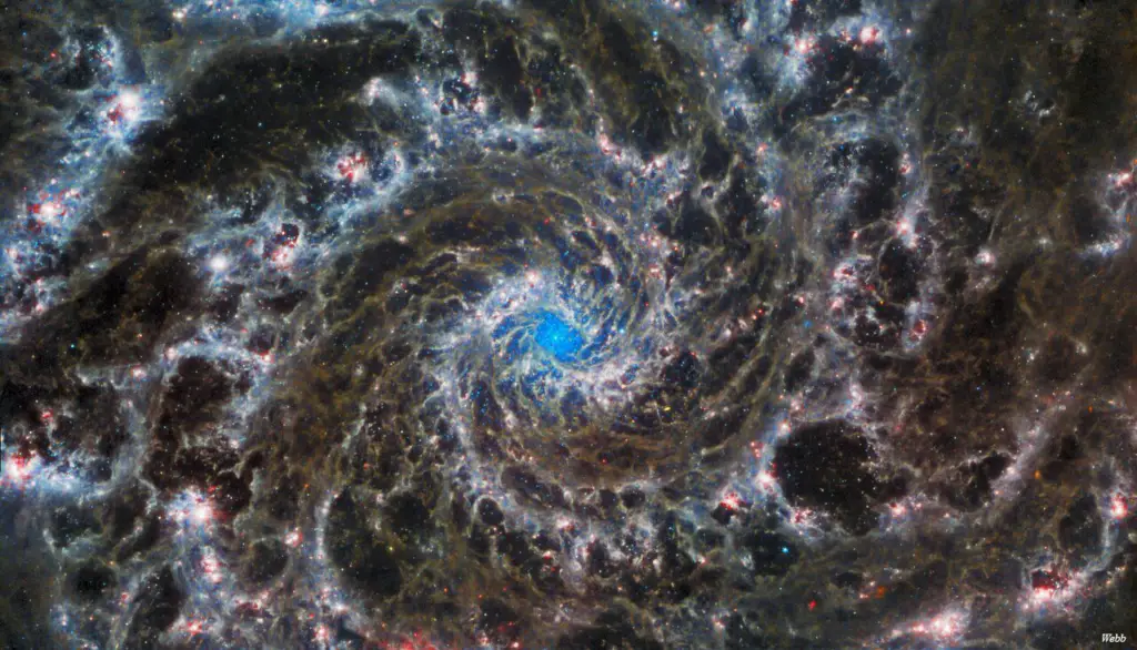 Awesome view of Galaxy Messier 74
