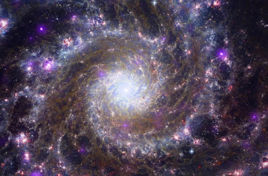 Awesome view of Galaxy Messier 74